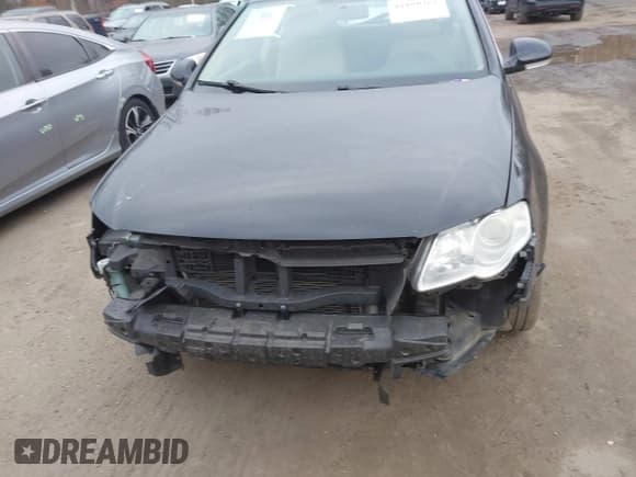 ✅ 2008 Volkswagen Passat Komfort • VIN: WVWLK73C98E161130 • Lot: 41498361. Wystawiony na IAAI z przebiegiem 102 621 mil. Bezpłatny archiwum sprzedaży aukcyjnych z USA i szczegółowy raport historii pojazdu na DreamBid. Zdjęcie 12.