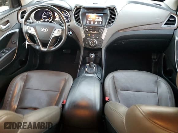 ✅ 2018 Hyundai Santa Fe 2.4L • VIN: 5NMZU3LB0JH056211 • Lot: 93690255. Listed on Copart with 75,202 mi. Free auction sales archive from the USA and detailed vehicle history report at DreamBid. Image 8.