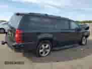 2010 Chevrolet Suburban LT z VIN 1GNUKJE31AR198192, wystawiony jako Copart lot #70546795 z przebiegiem 330 168 mil mil oraz Szkoda całkowita • Salvage title. Historia ofert i sprzedaży dostępna na DreamBid. Obrazek 3.