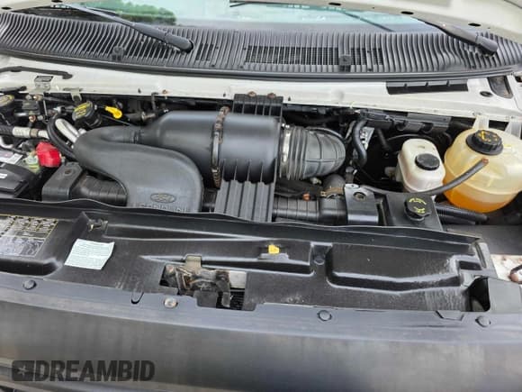 ✅ 2010 Ford Econoline Cargo Commercial • VIN: 1FTNE1EW6ADA46419 • Lot: 65840665. Wystawiony na Copart z przebiegiem 76 162 mil. Bezpłatny archiwum sprzedaży aukcyjnych z USA i szczegółowy raport historii pojazdu na DreamBid. Zdjęcie 7.