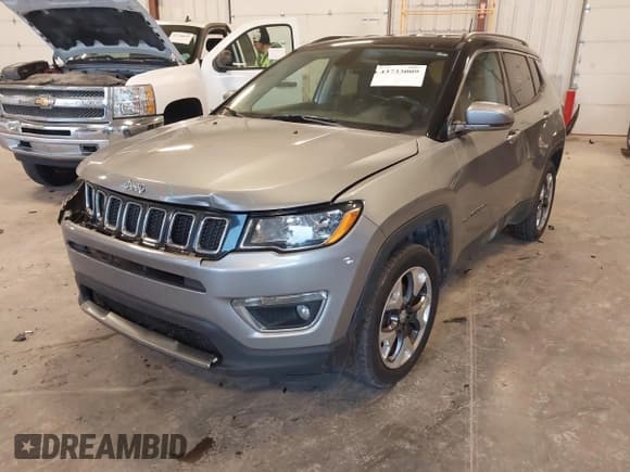 ✅ 2018 Jeep Compass Limited • VIN: 3C4NJDCB5JT104365 • Lot: 43733009. Listed on IAAI with 129,487 mi. Free auction sales archive from the USA and detailed vehicle history report at DreamBid. Image 2.