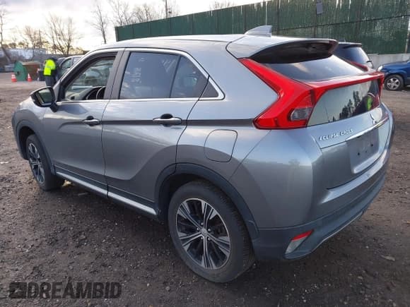 ✅ 2020 Mitsubishi Eclipse Cross SE • VIN: JA4AT5AA2LZ013696 • Лот: 41846584. Опубликован ранее на IAAI с пробегом 46 990 миль. Бесплатный доступ к архиву аукционных продаж из США и подробный отчёт об истории автомобиля на DreamBid. Изображение 3.