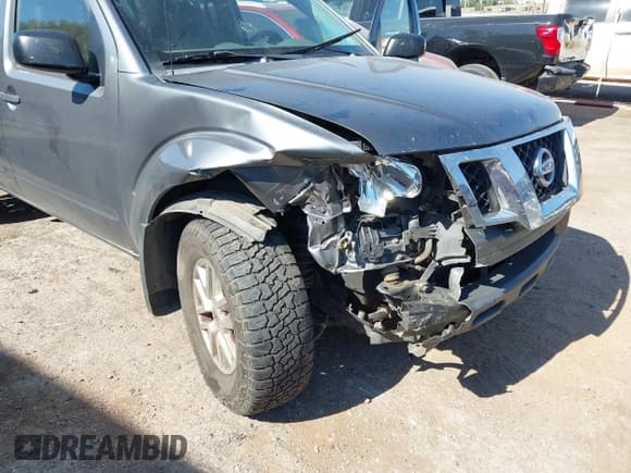 ✅ 2017 Nissan Frontier SV • VIN: 1N6AD0EV9HN766821 • Lot: 43402650. Wystawiony na IAAI z przebiegiem 231 625 mil. Bezpłatny archiwum sprzedaży aukcyjnych z USA i szczegółowy raport historii pojazdu na DreamBid. Zdjęcie 6.