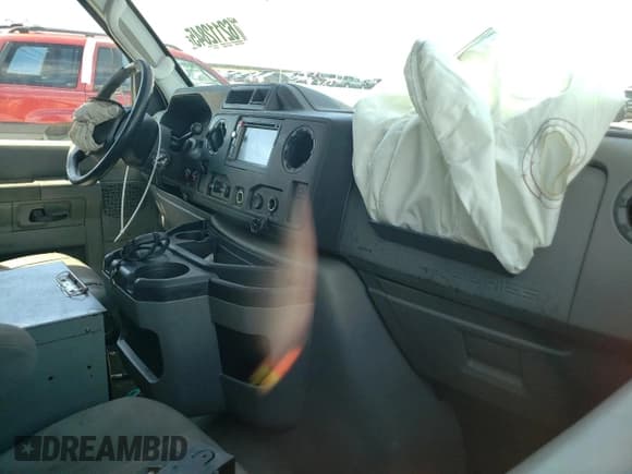 ✅ 2010 Ford Econoline Cargo Commercial • VIN: 1FTNE2EL6ADA77651 • Lot: 62112845. Listed on Copart with Not provided. Free auction sales archive from the USA and detailed vehicle history report at DreamBid. Image 8.