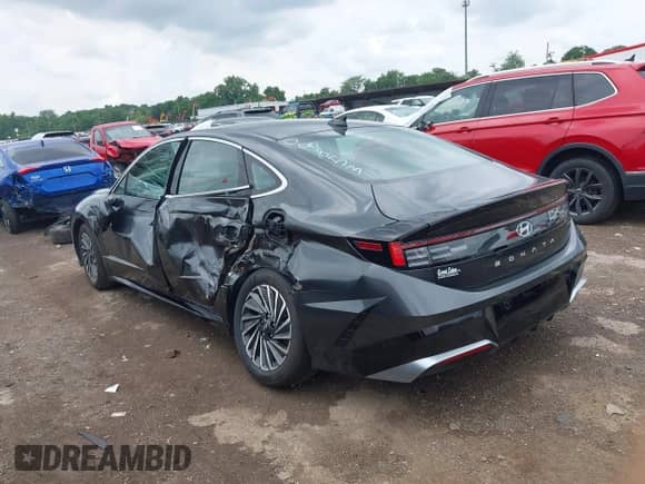 2024 Hyundai Sonata SEL z VIN KMHL34JJ5RA098531, wystawiony jako IAAI lot #42508610 z przebiegiem 3 026 mil mil oraz . Historia ofert i sprzedaży dostępna na DreamBid. Obrazek 3.