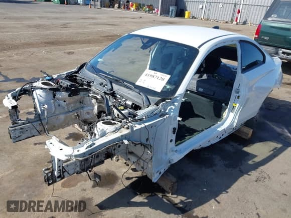 ✅ 2018 BMW M2 • VIN: WBS1J5C5XJVD36311 • Лот: 41987128. Опубликован ранее на IAAI с пробегом Не указан. Бесплатный доступ к архиву аукционных продаж из США и подробный отчёт об истории автомобиля на DreamBid. Изображение 6.