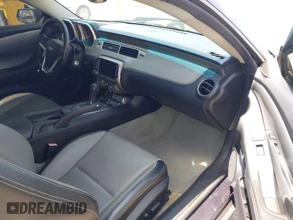 ✅ 2013 Chevrolet Camaro LT • VIN: 2G1FC1E38D9160609 • Лот: 42646283. Опубликован ранее на IAAI с пробегом 215 814 миль. Бесплатный доступ к архиву аукционных продаж из США и подробный отчёт об истории автомобиля на DreamBid. Изображение 5.