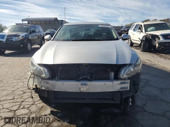 ✅ 2019 Nissan Altima S • VIN: 1N4BL4BV4KN300149 • Lot: 86800365. Listed on Copart with 195,952 mi. Free auction sales archive from the USA and detailed vehicle history report at DreamBid. Image 5.