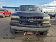 ✅ 2002 Chevrolet Silverado 2500HD LS • VIN: 1GCHK29U32Z235943 • Lot: 93919615. Wystawiony na Copart z przebiegiem 158 815 mil. Bezpłatny archiwum sprzedaży aukcyjnych z USA i szczegółowy raport historii pojazdu na DreamBid. Zdjęcie 5.
