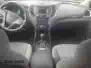 ✅ 2018 Hyundai Santa Fe 2.4L • VIN: 5XYZT3LB0JG521082 • Lot: 42819733. Wystawiony na Copart z przebiegiem 78 061 mil mil. Skorzystaj z bezpłatnego archiwum sprzedaży aukcyjnych z USA i zobacz szczegółowy raport historii pojazdu na DreamBid. Zdjęcie 8.