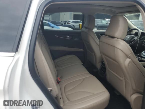 ✅ 2022 Lincoln Nautilus Reserve • VIN: 2LMPJ6K98NBL15189 • Лот: 63119365. Опубликован ранее на Copart с пробегом 26 495 миль. Бесплатный доступ к архиву аукционных продаж из США и подробный отчёт об истории автомобиля на DreamBid. Изображение 11.