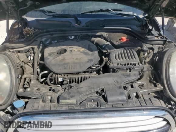 2015 MINI Hardtop z VIN WMWXM5C53FT938750, wystawiony jako Copart lot #85672865 z przebiegiem 106 973 mil mil oraz Szkoda całkowita • Salvage title. Historia ofert i sprzedaży dostępna na DreamBid. Obrazek 11.