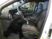 2025 Chevrolet Equinox FWD LT z VIN 3GNAXHEG6SL206263, wystawiony jako Copart lot #55132215 z przebiegiem 6 854 mil mil oraz Czysty tytuł • Clean title. Historia ofert i sprzedaży dostępna na DreamBid. Obrazek 7.