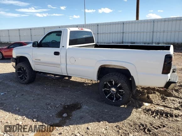 ✅ 2004 Chevrolet Silverado 2500HD • VIN: 1GCHK24G34E266055 • Lot: 85174685. Wystawiony na Copart z przebiegiem 82 833 mil. Bezpłatny archiwum sprzedaży aukcyjnych z USA i szczegółowy raport historii pojazdu na DreamBid. Zdjęcie 2.