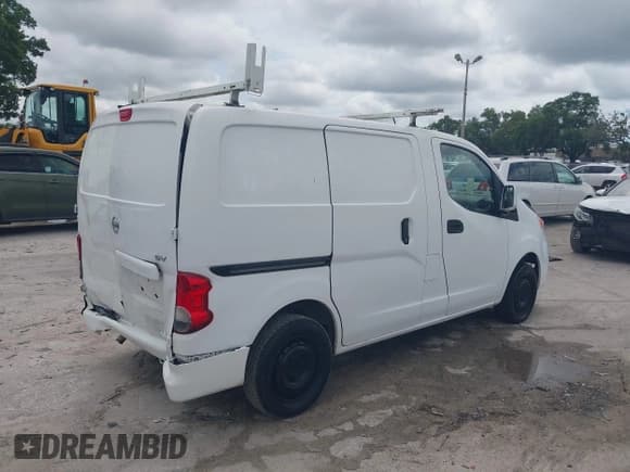 ✅ 2018 Nissan NV200 S • VIN: 3N6CM0KN8JK693823 • Lot: 42255083. Listed on IAAI with 160,960 mi. Free auction sales archive from the USA and detailed vehicle history report at DreamBid. Image 4.