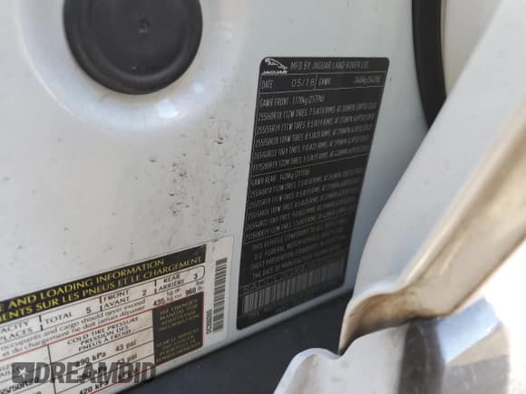 ✅ 2018 Jaguar F-Pace 30t R-Sport • VIN: SADCL2GX4JA350265 • Lot: 81139485. Listed on Copart with 85,891 mi. Free auction sales archive from the USA and detailed vehicle history report at DreamBid. Image 13.