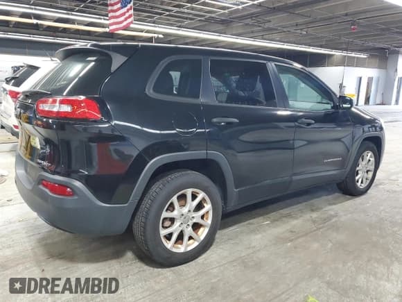 ✅ 2014 Jeep Cherokee Sport • VIN: 1C4PJLAB3EW112891 • Lot: 82632775. Wystawiony na Copart z przebiegiem 128 566 mil. Bezpłatny archiwum sprzedaży aukcyjnych z USA i szczegółowy raport historii pojazdu na DreamBid. Zdjęcie 3.