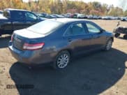 ✅ 2010 Toyota Camry LE • VIN: 4T1BK3EK3AU112019 • Лот: 43506366. Опубликован ранее на IAAI с пробегом 147 848 миль. Бесплатный доступ к архиву аукционных продаж из США и подробный отчёт об истории автомобиля на DreamBid. Изображение 4.