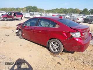 2017 Chevrolet Cruze LT z VIN 1G1BE5SM6H7220018, wystawiony jako IAAI lot #43299331 z przebiegiem 127 154 mil mil oraz . Historia ofert i sprzedaży dostępna na DreamBid. Obrazek 3.