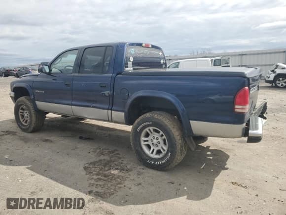 ✅ 2002 Dodge Dakota SLT • VIN: 1B7HG48N32S514521 • Lot: 48030635. Wystawiony na Copart z przebiegiem 321 011 mil. Bezpłatny archiwum sprzedaży aukcyjnych z USA i szczegółowy raport historii pojazdu na DreamBid. Zdjęcie 2.