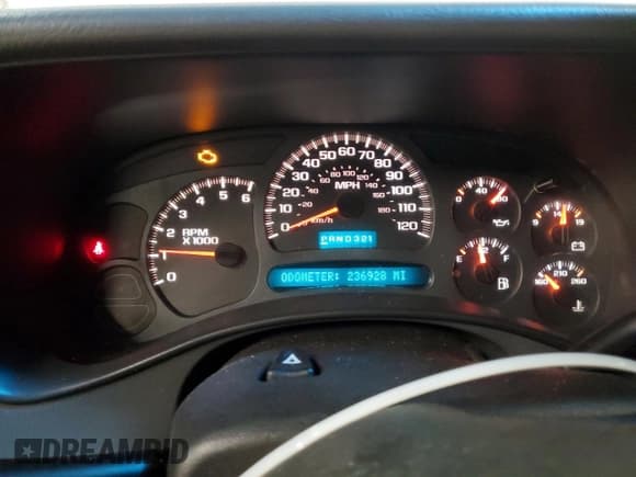 ✅ 2003 GMC Sierra 1500 SLE • VIN: 1GTEK19TX3E111729 • Lot: 94045355. Listed on Copart with 236,928 mi. Free auction sales archive from the USA and detailed vehicle history report at DreamBid. Image 9.