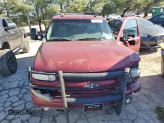✅ 2005 Chevrolet Suburban LT • VIN: 3GNFK16Z15G161144 • Лот: 43134015. Опубликован ранее на Copart с пробегом Не указан. Бесплатный доступ к архиву аукционных продаж из США и подробный отчёт об истории автомобиля на DreamBid. Изображение 5.