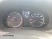 ✅ 2016 Hyundai Accent SE • VIN: KMHCT4AE4GU945442 • Lot: 76339824. Wystawiony na Copart z przebiegiem 19 988 mil. Bezpłatny archiwum sprzedaży aukcyjnych z USA i szczegółowy raport historii pojazdu na DreamBid. Zdjęcie 9.