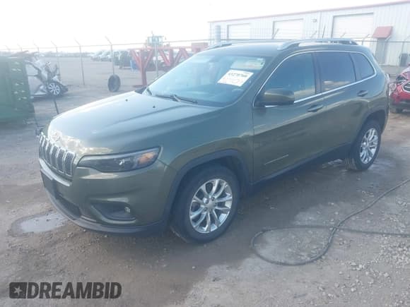 ✅ 2019 Jeep Cherokee Latitude • VIN: 1C4PJLCB4KD114802 • Лот: 43270760. Опубликован ранее на IAAI с пробегом 81 268 миль. Бесплатный доступ к архиву аукционных продаж из США и подробный отчёт об истории автомобиля на DreamBid. Изображение 2.
