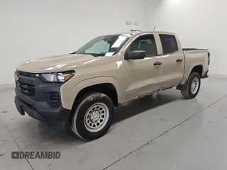 ✅ 2024 Chevrolet Colorado 2WD Work Truck • VIN: 1GCGSBEC1R1195234 • Лот: 85370915. Опубликован ранее на Copart с пробегом 21 764 миль. Бесплатный доступ к архиву аукционных продаж из США и подробный отчёт об истории автомобиля на DreamBid. Изображение 1.