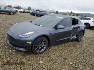 ✅ 2022 Tesla Model 3 Long Range • VIN: 5YJ3E1EB0NF320796 • Lot: 92718005. Wystawiony na Copart z przebiegiem 22 125 mil. Bezpłatny archiwum sprzedaży aukcyjnych z USA i szczegółowy raport historii pojazdu na DreamBid. Zdjęcie 1.