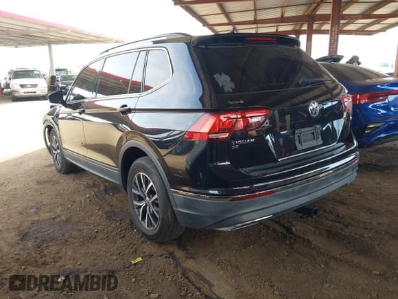 ✅ 2018 Volkswagen Tiguan SEL • VIN: 3VV3B7AX1JM036551 • Лот: 42170151. Опубликован ранее на IAAI с пробегом 97 506 миль. Бесплатный доступ к архиву аукционных продаж из США и подробный отчёт об истории автомобиля на DreamBid. Изображение 3.