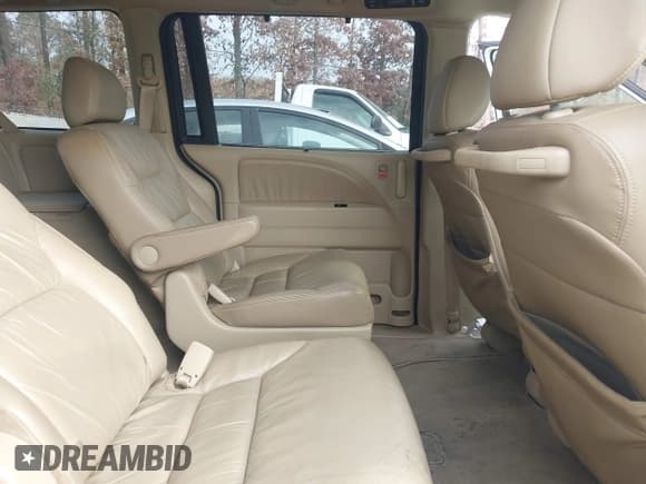 ✅ 2010 Honda Odyssey EX-L • VIN: 5FNRL3H68AB045019 • Lot: 43741404. Listed on IAAI with 248,212 mi. Free auction sales archive from the USA and detailed vehicle history report at DreamBid. Image 8.