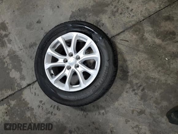 ✅ 2019 Chevrolet Equinox LS • VIN: 3GNAXHEV0KS517546 • Лот: 65798785. Опубликован ранее на Copart с пробегом 60 546 миль. Бесплатный доступ к архиву аукционных продаж из США и подробный отчёт об истории автомобиля на DreamBid. Изображение 13.