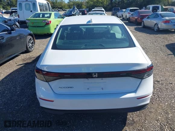 ✅ 2023 Honda Accord LX • VIN: 1HGCY1F28PA027392 • Лот: 43382714. Опубликован ранее на IAAI с пробегом 21 109 миль. Бесплатный доступ к архиву аукционных продаж из США и подробный отчёт об истории автомобиля на DreamBid. Изображение 16.