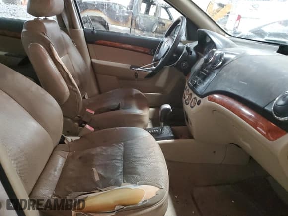 ✅ 2008 Chevrolet Aveo LT • VIN: KL1TG56618B142964 • Lot: 41903395. Wystawiony na Copart z przebiegiem 181 408 mil. Bezpłatny archiwum sprzedaży aukcyjnych z USA i szczegółowy raport historii pojazdu na DreamBid. Zdjęcie 7.