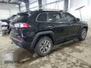 ✅ 2020 Jeep Cherokee Trailhawk • VIN: 1C4PJMBX4LD602457 • Lot: 57428125. Wystawiony na Copart z przebiegiem 81 963 mil. Bezpłatny archiwum sprzedaży aukcyjnych z USA i szczegółowy raport historii pojazdu na DreamBid. Zdjęcie 3.