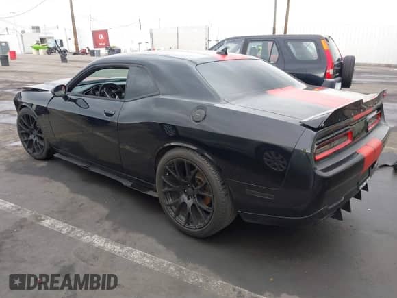 2015 Dodge Challenger R/T Plus with VIN 2C3CDZBT6FH924089, listed as a IAAI auction lot 41472696 with 87,089 mi miles and . Bid and sale history available at DreamBid. Image 3.
