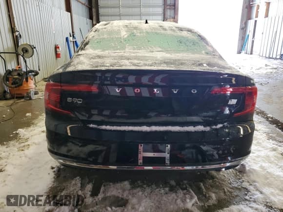 ✅ 2024 Volvo S90 Recharge Plug-In Hybrid Ultimate • VIN: LVYH60AF6RP411338 • Lot: 87608205. Listed on Copart with 833 mi. Free auction sales archive from the USA and detailed vehicle history report at DreamBid. Image 6.