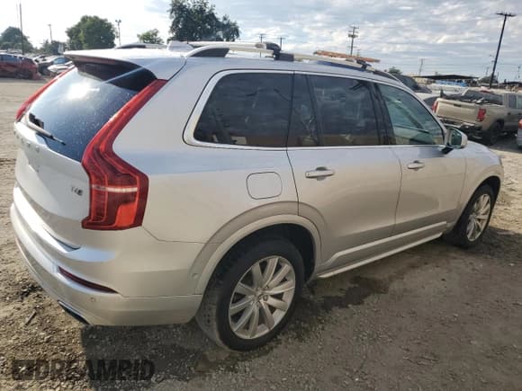 ✅ 2018 Volvo XC90 Momentum • VIN: YV4A22PK5J1202021 • Лот: 83991985. Опубликован ранее на Copart с пробегом 195 286 миль. Бесплатный доступ к архиву аукционных продаж из США и подробный отчёт об истории автомобиля на DreamBid. Изображение 3.