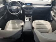 ✅ 2021 Ford Escape S • VIN: 1FMCU9F62MUA74144 • Лот: 56688495. Опубликован ранее на Copart с пробегом 93 347 миль. Бесплатный доступ к архиву аукционных продаж из США и подробный отчёт об истории автомобиля на DreamBid. Изображение 8.