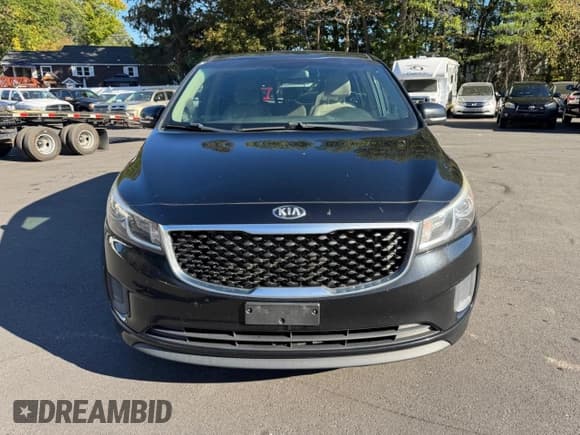 ✅ 2017 Kia Sedona LX • VIN: KNDMB5C13H6230380 • Lot: 85816635. Listed on Copart with 188,788 mi. Free auction sales archive from the USA and detailed vehicle history report at DreamBid. Image 6.