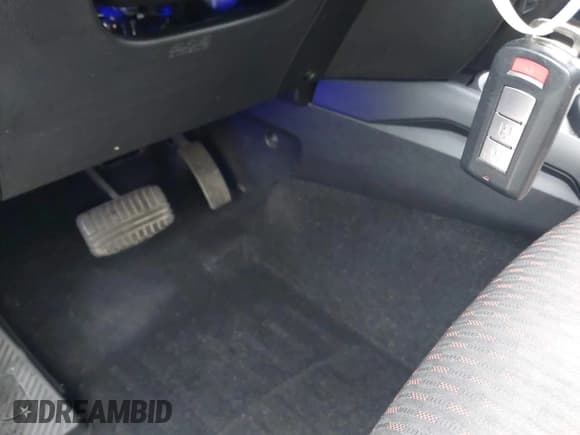 ✅ 2017 Mitsubishi Outlander SE • VIN: JA4AP3AW0HZ048376 • Lot: 42104421. Listed on IAAI with 77,235 mi. Free auction sales archive from the USA and detailed vehicle history report at DreamBid. Image 11.