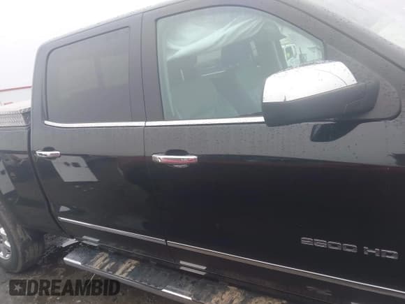 ✅ 2015 Chevrolet Silverado 2500HD LTZ • VIN: 1GC1KWE81FF178800 • Lot: 42356374. Listed on IAAI with 114,203 mi. Free auction sales archive from the USA and detailed vehicle history report at DreamBid. Image 13.