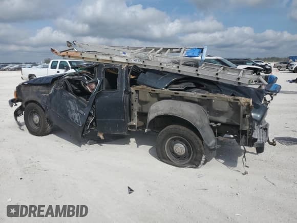 ✅ 2004 Ford Ranger Edge • VIN: 1FTYR14E64PA46174 • Lot: 45872125. Wystawiony na Copart z przebiegiem Nie podano. Bezpłatny archiwum sprzedaży aukcyjnych z USA i szczegółowy raport historii pojazdu na DreamBid. Zdjęcie 2.