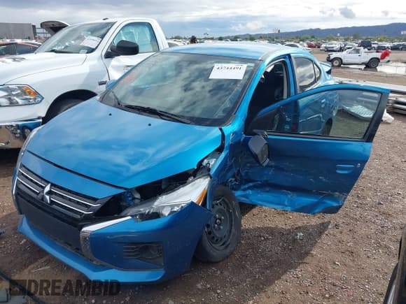 ✅ 2024 Mitsubishi Mirage ES • VIN: ML32FUFJ3RHF16078 • Lot: 43744491. Wystawiony na IAAI z przebiegiem 10 667 mil. Bezpłatny archiwum sprzedaży aukcyjnych z USA i szczegółowy raport historii pojazdu na DreamBid. Zdjęcie 2.