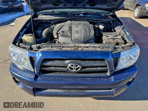 ✅ 2008 Toyota Tacoma • VIN: 5TEUU42N98Z523308 • Lot: 95582165. Listed on Copart with 244,988 mi. Free auction sales archive from the USA and detailed vehicle history report at DreamBid. Image 7.