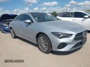 ✅ 2025 Mercedes-Benz CLA 250 • VIN: W1K5J4HB9SN525800 • Лот: 42851070. Опубликован ранее на IAAI с пробегом 16 421 миль. Бесплатный доступ к архиву аукционных продаж из США и подробный отчёт об истории автомобиля на DreamBid. Изображение 1.