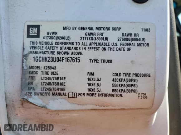 ✅ 2004 Chevrolet Silverado 2500HD LS • VIN: 1GCHK23U04F167615 • Lot: 80763805. Wystawiony na Copart z przebiegiem Nie podano. Bezpłatny archiwum sprzedaży aukcyjnych z USA i szczegółowy raport historii pojazdu na DreamBid. Zdjęcie 12.