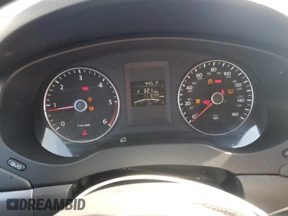 ✅ 2014 Volkswagen Jetta TDI w/Premium/Nav • VIN: 3VWLL7AJXEM354100 • Lot: 61046365. Listed on Copart with 111,699 mi. Free auction sales archive from the USA and detailed vehicle history report at DreamBid. Image 9.