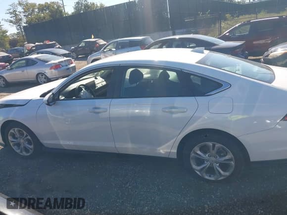 ✅ 2023 Honda Accord LX • VIN: 1HGCY1F28PA027392 • Лот: 43382714. Опубликован ранее на IAAI с пробегом 21 109 миль. Бесплатный доступ к архиву аукционных продаж из США и подробный отчёт об истории автомобиля на DreamBid. Изображение 14.